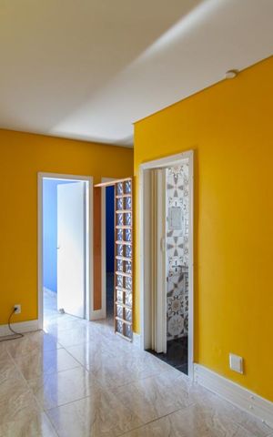Apartamento à venda com 65m², 2 quartos e 1 vaga Apartamento à venda com 65m², 2 quartos e 1 vagaSala