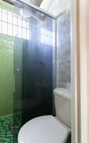 Apartamento à venda com 65m², 2 quartos e 1 vaga Apartamento à venda com 65m², 2 quartos e 1 vagaBanheiro Social