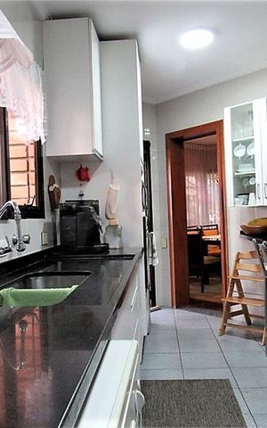Apartamento à venda com 194m², 4 quartos e 3 vagas