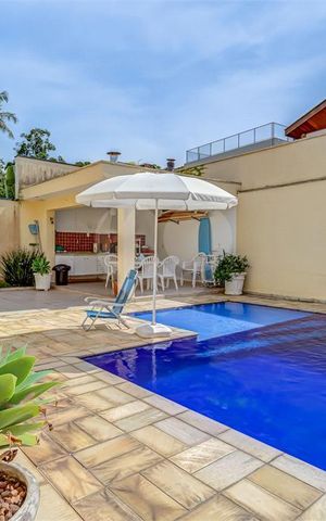Casa de condomínio à venda com 329m², 4 quartos e 3 vagas