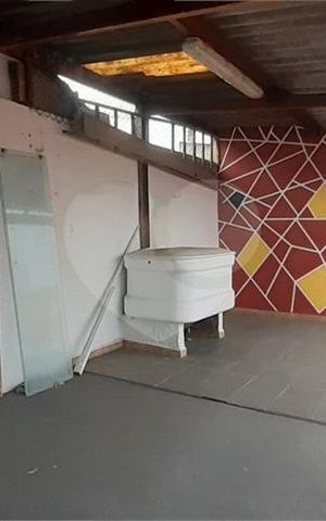 Casa à venda com 184m², 3 quartos e 2 vagas