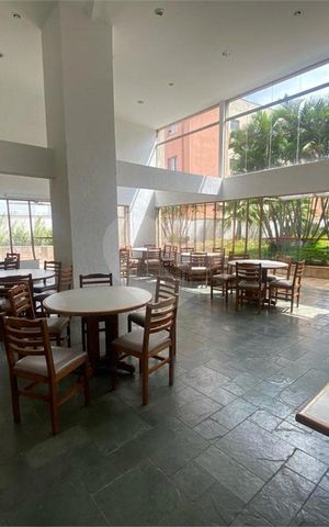 Apartamento à venda com 160m², 3 quartos e 3 vagas