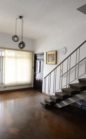 Casa à venda com 126m², 2 quartos e 2 vagasSala