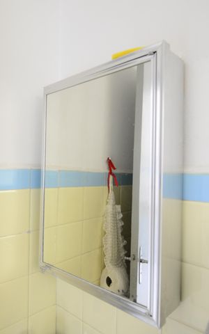 Casa à venda com 126m², 2 quartos e 2 vagasBanheiro de Serviço