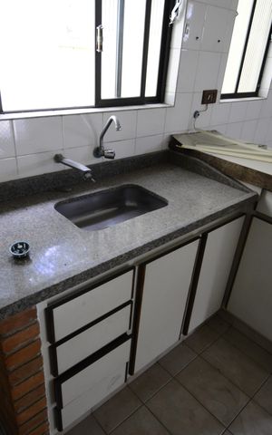 Casa à venda com 126m², 2 quartos e 2 vagasEdícula