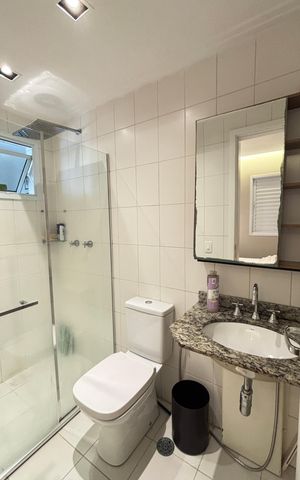 Apartamento à venda com 77m², 2 quartos e 2 vagas Apartamento à venda com 77m², 2 quartos e 2 vagasBanheiro da Suíte