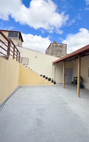 Casa à venda com 280m², 2 quartos e 3 vagasÁrea Externa