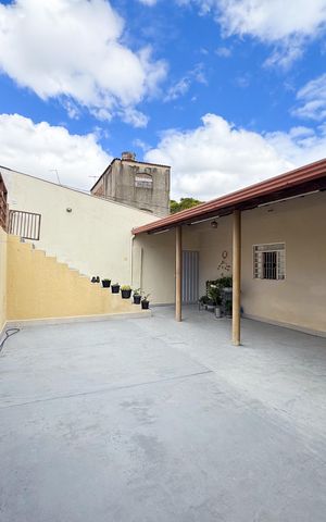 Casa à venda com 280m², 2 quartos e 3 vagasÁrea Externa