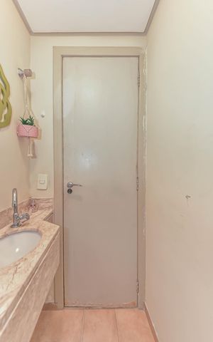 Casa de condomínio à venda com 96m², 3 quartos e 3 vagasLavabo