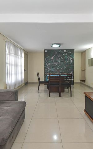 Casa de condomínio à venda com 96m², 3 quartos e 3 vagasSala
