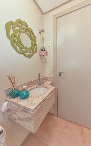 Casa de condomínio à venda com 96m², 3 quartos e 3 vagasLavabo