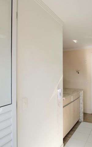 Apartamento à venda com 65m², 3 quartos e 1 vagaÁrea de Serviço