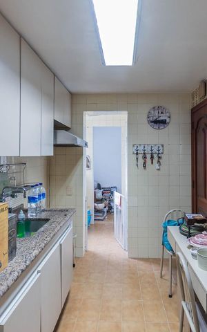Apartamento à venda com 90m², 3 quartos e 2 vagasCozinha
