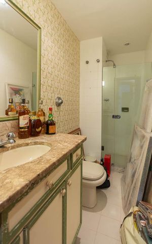 Apartamento à venda com 90m², 3 quartos e 2 vagasBanheiro Social