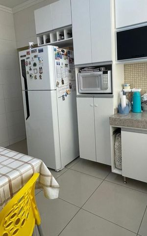 Casa à venda com 240m², 3 quartos e 3 vagas Casa à venda com 240m², 3 quartos e 3 vagasCozinha