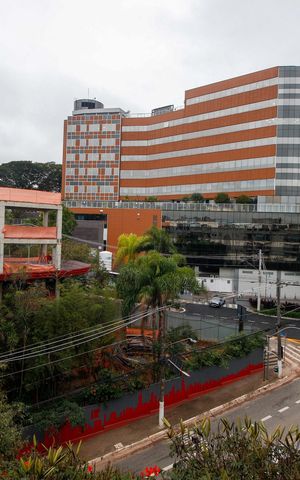 Apartamento para alugar com 111m², 1 quarto e 2 vagasVista da Suíte