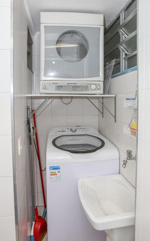 Apartamento à venda com 56m², 2 quartos e 1 vaga Apartamento à venda com 56m², 2 quartos e 1 vagaCozinha e Área de Serviço