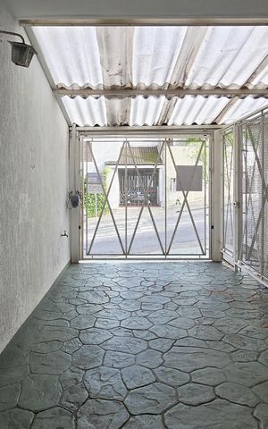 Casa à venda com 120m², 2 quartos e 1 vaga Casa à venda com 120m², 2 quartos e 1 vagaGaragem