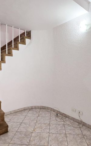Casa à venda com 120m², 2 quartos e 1 vaga Casa à venda com 120m², 2 quartos e 1 vagaSala - Casa 1