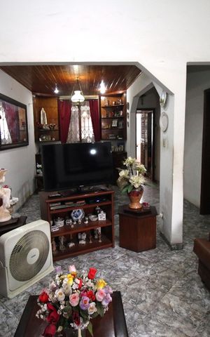 Casa à venda com 225m², 3 quartos e 2 vagasSala 2