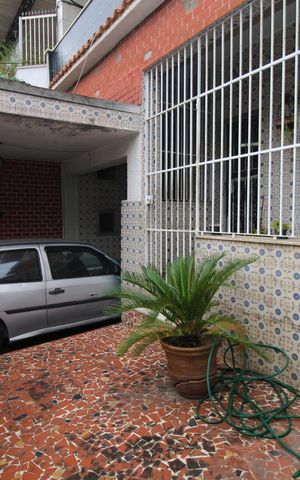 Casa à venda com 225m², 3 quartos e 2 vagasGaragem