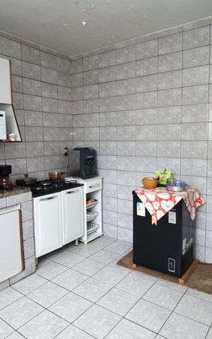 Casa à venda com 225m², 3 quartos e 2 vagasCozinha
