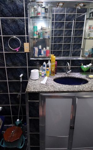 Casa à venda com 225m², 3 quartos e 2 vagasBanheiro da Suíte