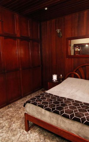 Casa à venda com 225m², 3 quartos e 2 vagasQuarto 2