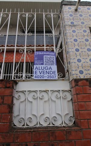 Casa à venda com 225m², 3 quartos e 2 vagasPlaca