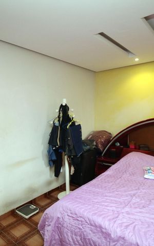 Casa à venda com 225m², 3 quartos e 2 vagasSuíte