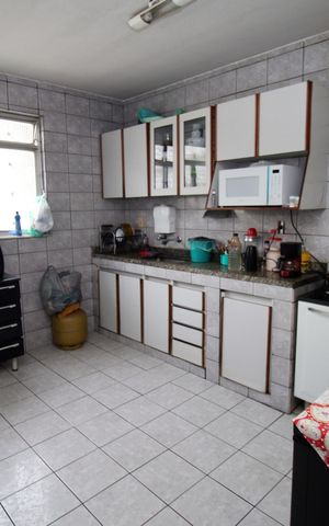 Casa à venda com 225m², 3 quartos e 2 vagasCozinha