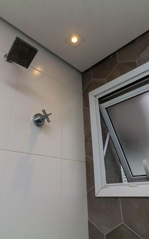Apartamento à venda com 85m², 2 quartos e 2 vagasBanheiro da Suíte 2