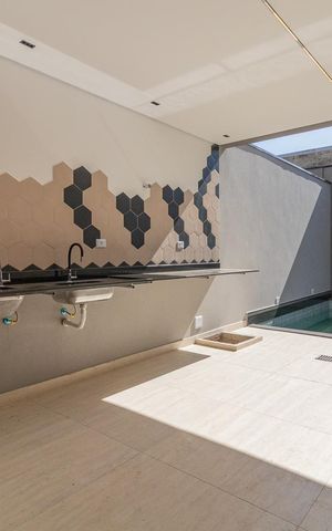 Casa à venda com 200m², 3 quartos e 2 vagasÁrea de lazer