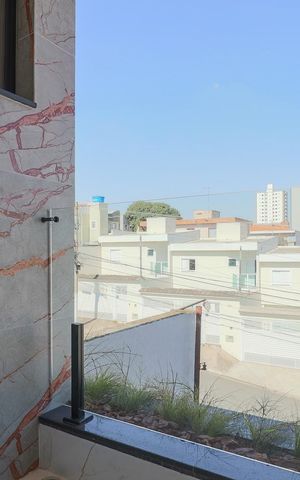 Casa à venda com 200m², 3 quartos e 2 vagasVaranda da Suíte 03