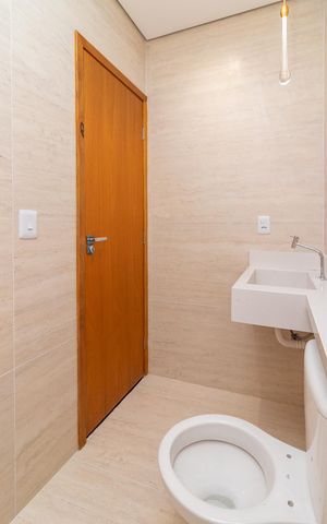Casa à venda com 200m², 3 quartos e 2 vagasBanheiro da Suíte 03