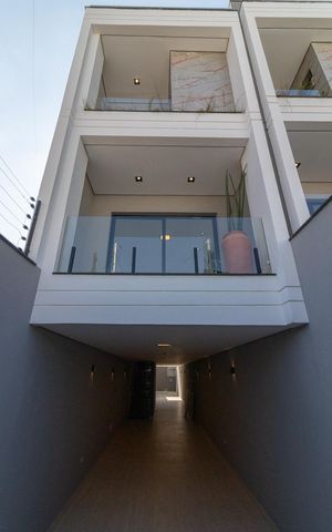 Casa à venda com 200m², 3 quartos e 2 vagasFachada