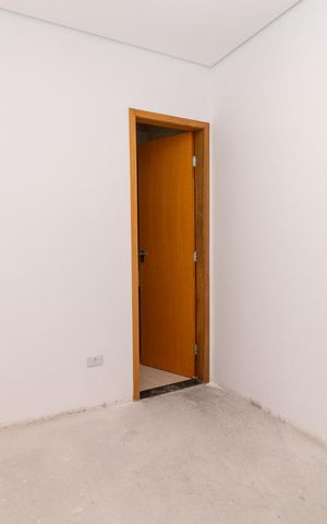 Casa à venda com 200m², 3 quartos e 2 vagasSuíte 02