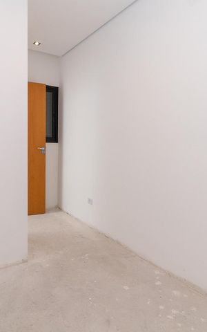Casa à venda com 200m², 3 quartos e 2 vagasSuíte 02