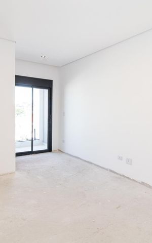 Casa à venda com 200m², 3 quartos e 2 vagasSuíte 03
