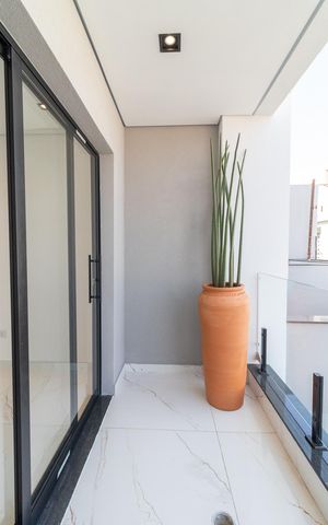 Casa à venda com 200m², 3 quartos e 2 vagasVaranda da Sala