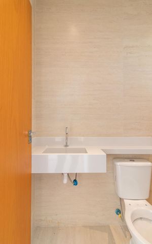 Casa à venda com 200m², 3 quartos e 2 vagasBanheiro da Suíte 01