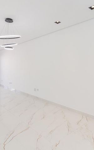 Casa à venda com 200m², 3 quartos e 2 vagasSala