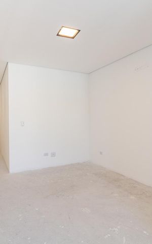 Casa à venda com 200m², 3 quartos e 2 vagasSuíte 3