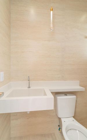 Casa à venda com 200m², 3 quartos e 2 vagasBanheiro da Suíte 1