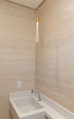 Casa à venda com 200m², 3 quartos e 2 vagasBanheiro da Suíte 3