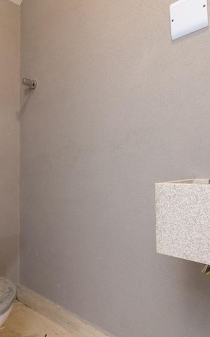 Casa à venda com 200m², 3 quartos e 2 vagasLavabo 01