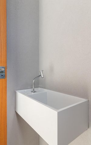 Casa à venda com 200m², 3 quartos e 2 vagasLavabo 02