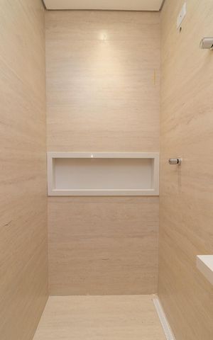 Casa à venda com 200m², 3 quartos e 2 vagasBanheiro da Suíte 2