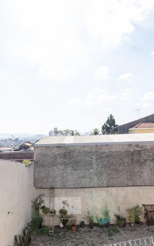 Casa à venda com 200m², 3 quartos e 2 vagasVista da Suíte 1