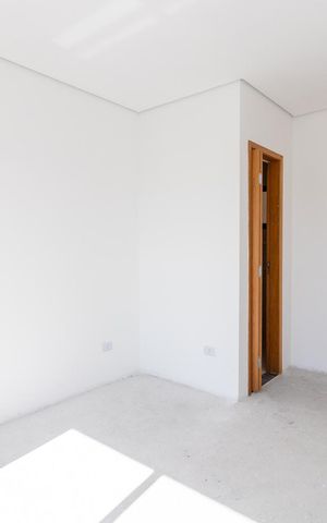 Casa à venda com 200m², 3 quartos e 2 vagasSuíte 1